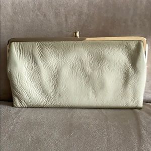 Hobo clutch barely used